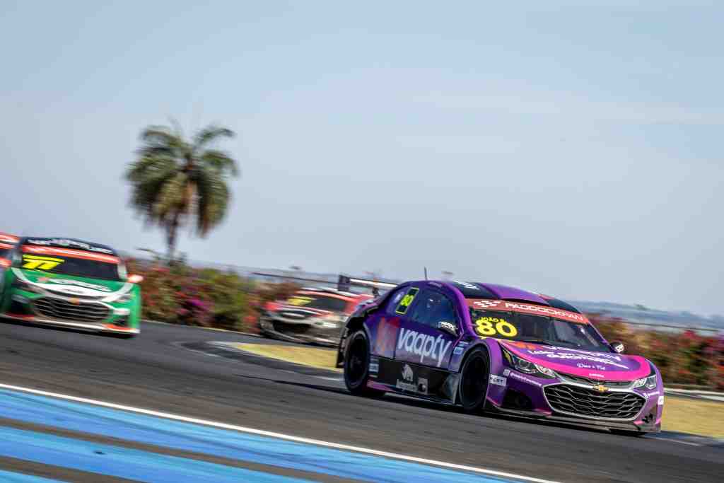 Stock Light: João Bortoluzzi vence no Velocitta
