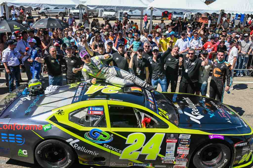 EuroNascar: O Rei Está de Volta ao Topo: Vittorio Ghirelli Começa a Defesa do Título da NASCAR Euro Series V8GP de 2026 com o Pé Direito