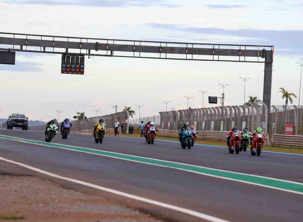 Motovelocidade: Eric Granado vence sprint da GP1000 by Motul no MOTO1000GP em Goiânia