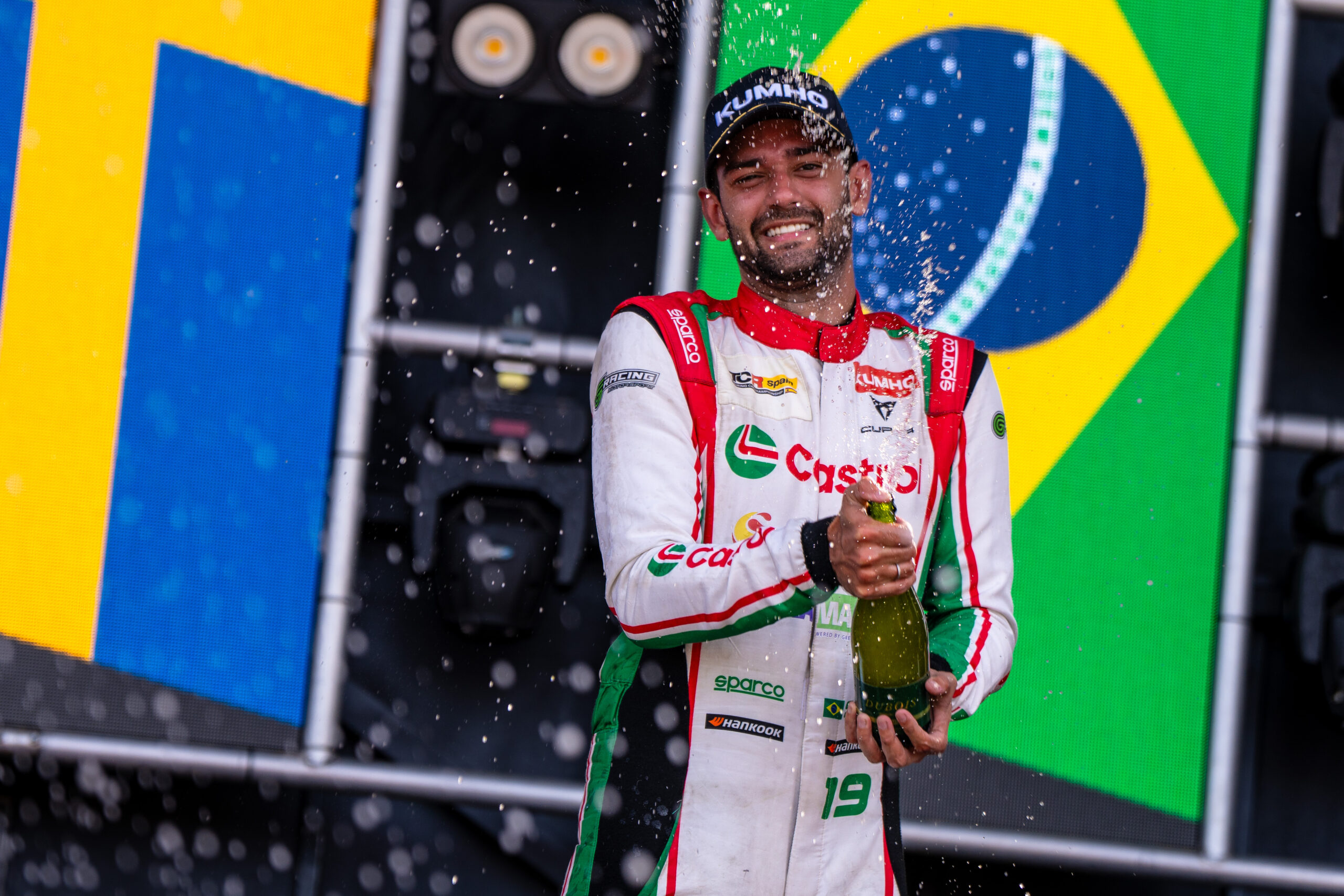 TCR Series: Pódio para Enzo Gianfratti na estreia do TCR em Valencia