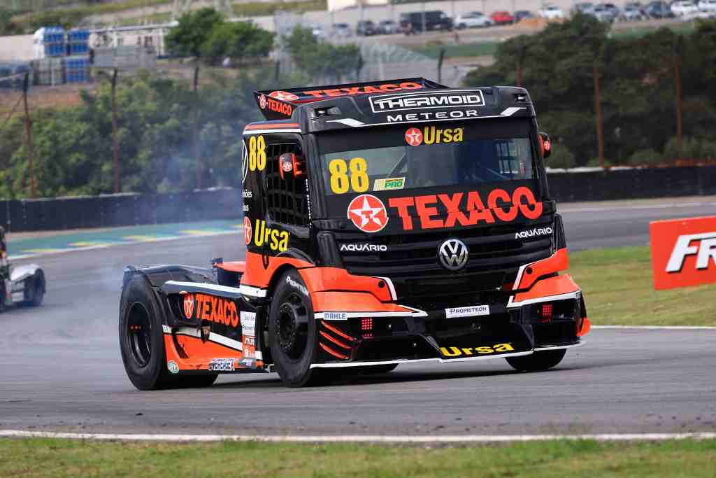 Truck: Beto Monteiro conquista pódio na corrida 2 e fecha a etapa de Interlagos no Top-5 do campeonato