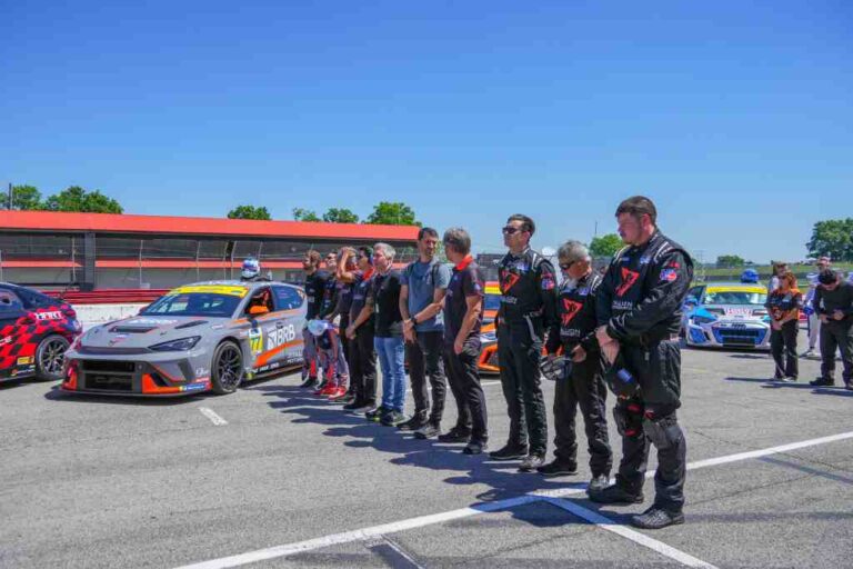 TCR Series: Stallion Motorsports trabalha para chegar ao pódio na etapa do Michelin Pilot Challenge