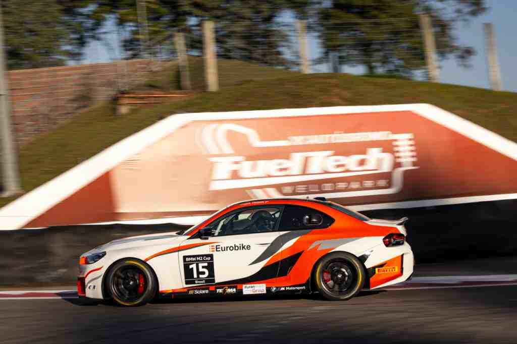 Endurance: McLaren Artura da Eurobike Motorsport consegue mais um pódio nas 3 Horas do Velopark