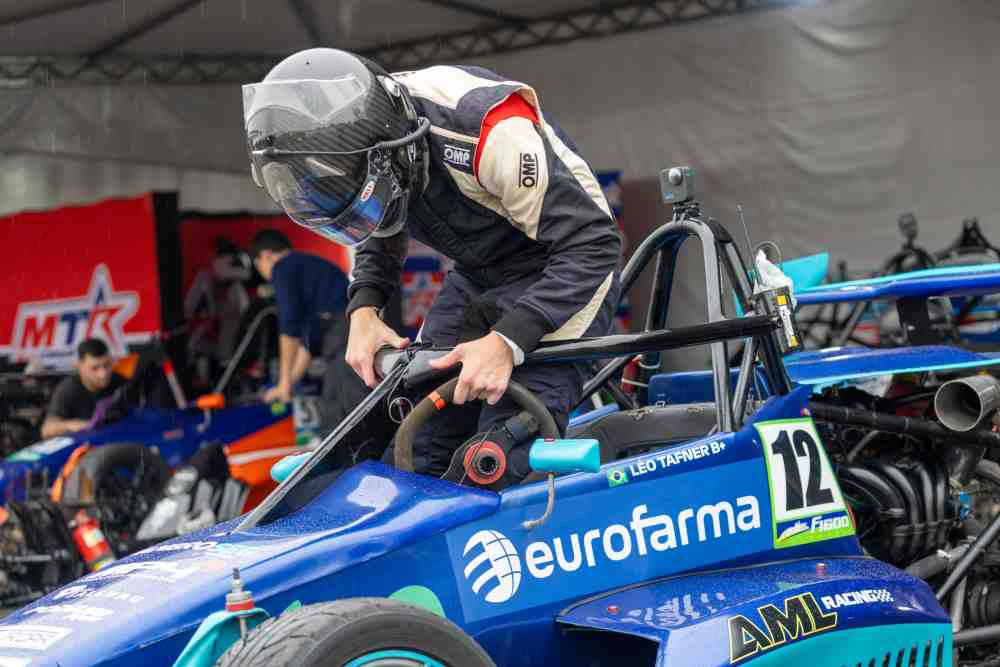 F1600: Léo Tafner vence na Light, sobe ao pódio geral e encerra etapa de Cascavel entre os destaques da Fórmula 1600