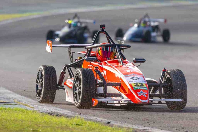 F1600: Rodada de peso duplo leva Fórmula 1600 ao desafio de Cascavel