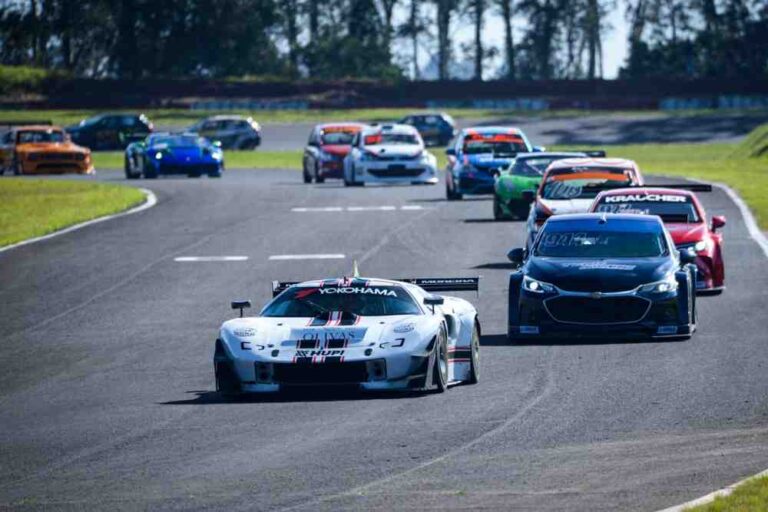 Super Turismo RS: MC Tubarão decide nas voltas finais, vence duelo emocionante e conquista nova vitória em Tarumã