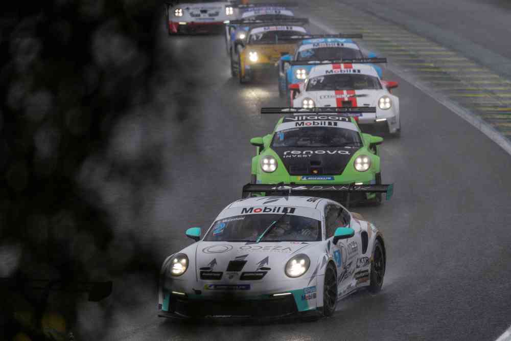 PorscheCup: Corrida caótica em Interlagos frustra melhor posição de grid de Silvio Morestoni em sua carreira na Porsche Carrera Cup